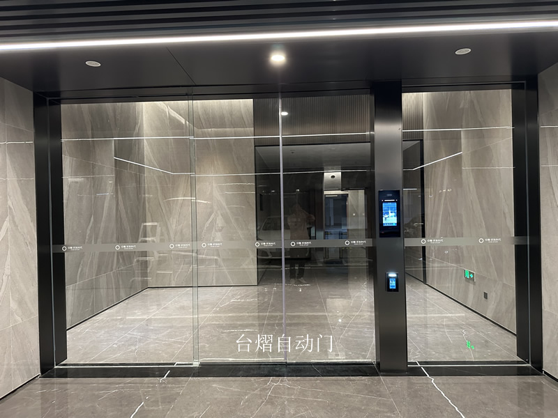 小区自动门安装实例